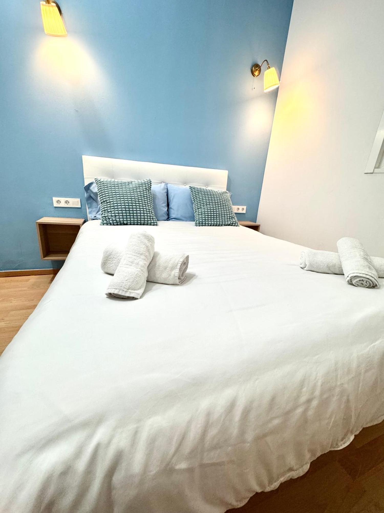 Pamis Apartament Sants, Barcelona Kültér fotó